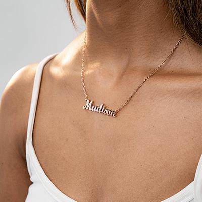 Collier personnalisable avec prénom élégant Jewel